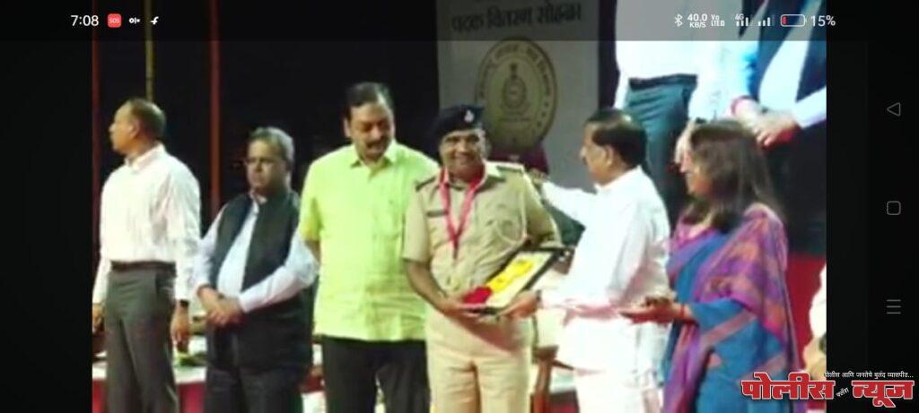 परिमंडळ वनाधिकारी सागर पोवार सुवर्ण पदकाने सन्मानित