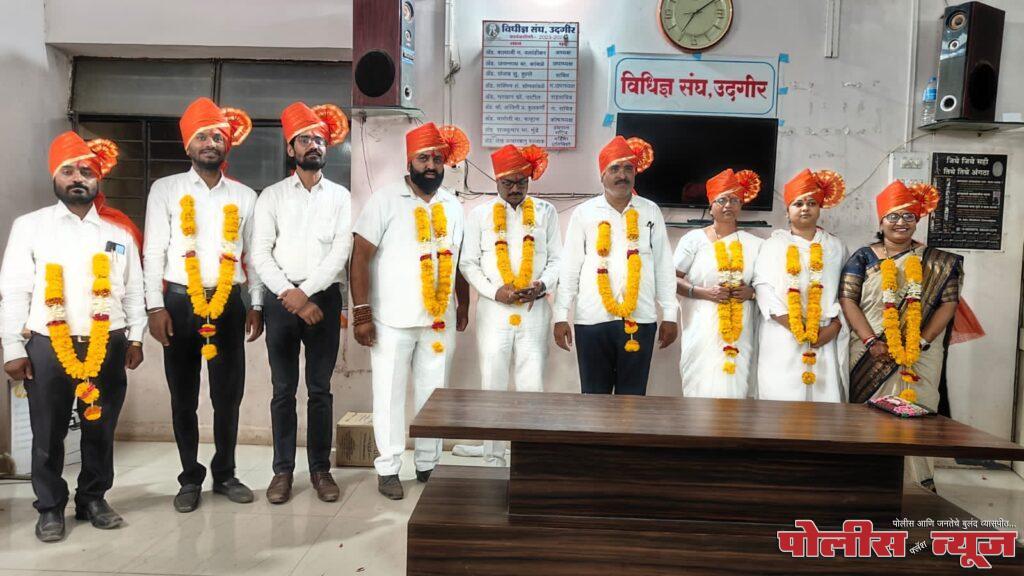 विधिज्ञ संघाच्या निवडणूक, अध्यक्ष आनंद मुंढे तर उपाध्यक्ष गितानंद अक्कनगीरे