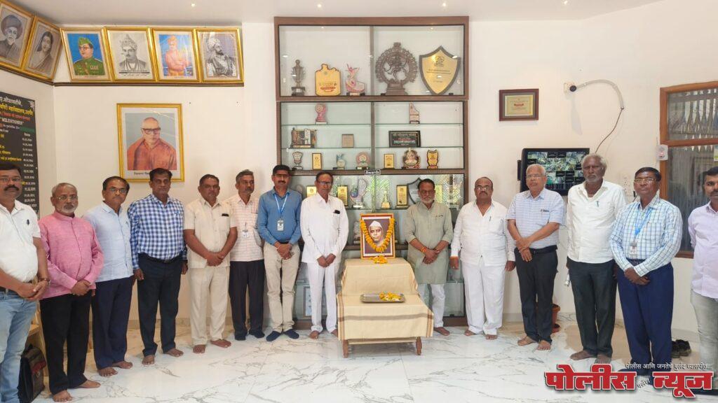 उदयगिरीत यशवंतराव चव्हाण यांना अभिवादन