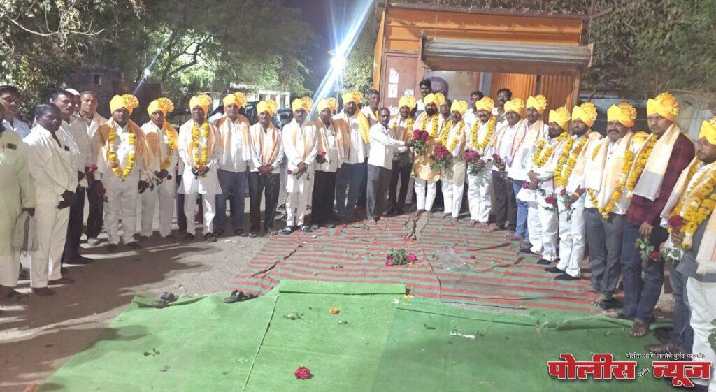 औसा खरेदी विक्री संघाच्या नूतन संचालकाचा गोंद्री येथे सत्कार