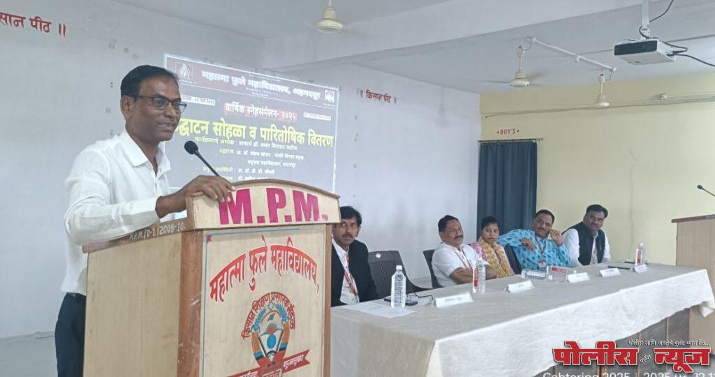 माझ्या मामाची लाडकी पिंगा नाचते चिंग चिंग चिंगा !'