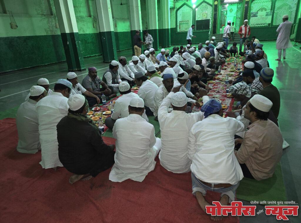 जिल्हा राष्ट्रवादी काँग्रेस शरदचंद्र पवार पक्षाच्या वतीने इफ्तार पार्टी