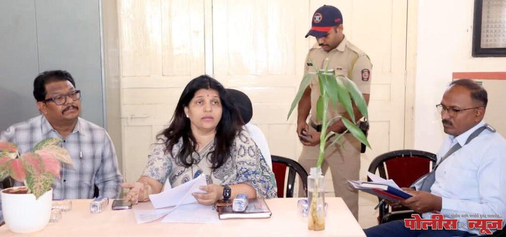 जिल्हा क्रीडा संकुलातील सुविधांचा जिल्हाधिकाऱ्यांनी घेतला आढावा