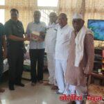 करणी धरणी व जादूटोणाची भीती दाखवून लुबाडलेल्या घरी अनिस पदाधिकाऱ्यांची भेट