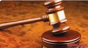 त्रयस्थ व्यक्तीच्या तक्रारीची दखल न घेता सेवकाचा पगार द्या : उच्च न्यायालय