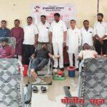 रक्तदान करून डॉ. बाबासाहेब आंबेडकरांना अनोखे अभिवादन