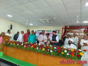 डॉ. ज्ञानोबा मुंढे यांचा जाहीर सत्कार