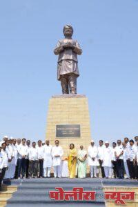 विलास सहकारी साखर कारखान्याच्या अध्यक्षपदी वैशालीताई देशमुख यांची फेरनिवड तर उपाध्यक्षपदी माजी आ. वैजनाथ शिंदे