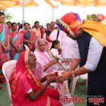उत्कृष्ट कार्य करणाऱ्या कर्मचाऱ्यांचा महाराष्ट्र दिनानिमित्त्य आ.संजय बनसोडे यांच्या हस्ते गौरव
