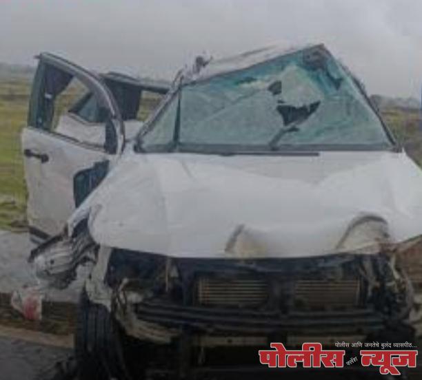 लातूर जवळ भीषण अपघातात स्व. गोपीनाथराव मुंडे समर्थक माजी आमदार आर. टी. देशमुख यांचा मृत्यू लातूर जवळ भीषण अपघातात स्व. गोपीनाथराव मुंडे समर्थक माजी आमदार आर. टी. देशमुख यांचा मृत्यू