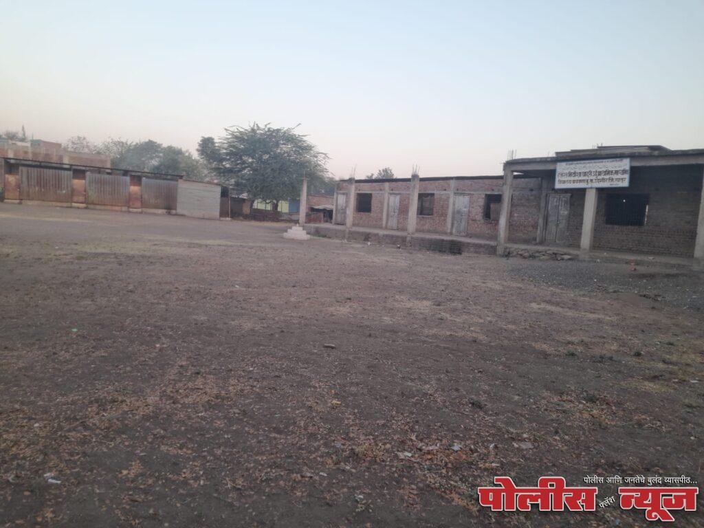 वाढवणा येथील जिल्हा परिषदांच्या शाळेत जून पासुन उर्दूचा वर्ग सुरु करण्याची मान्यता द्यावी -मागणी
