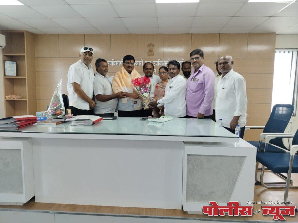 उपजिल्हाधिकारी सुशांतजी शिंदे यांचा पोलीस पाटील संघटने तर्फे सत्कार