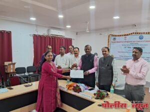 पशुवैद्यकीय महाविद्यालय येथे पशुवैद्यकीय अधिकाऱ्यांच्या सहा दिवसीय प्रशिक्षणाची सांगता