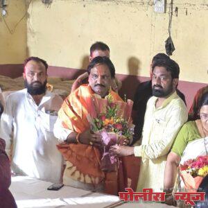 औसा खरेदी-विक्री संघास विरोधी पक्षनेते अंबादास दानवे यांची भेट