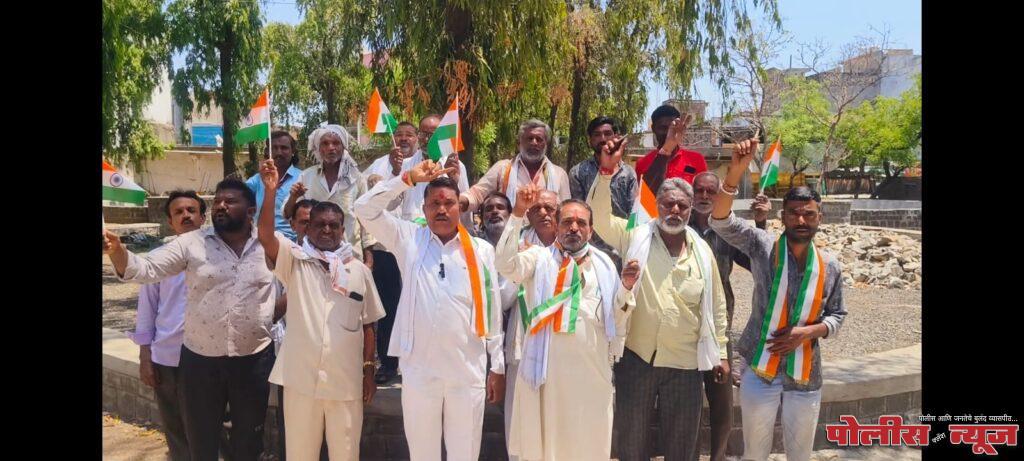 भारतीय सैन्य व देशाचे पंतप्रधान नरेंद्र मोदी यांचे उदगीर मध्ये अभिनंदन