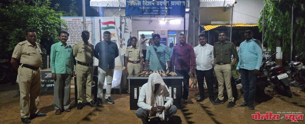 हातभट्टी दारू तयार करणाऱ्या अड्ड्यावर, देशी-विदेशी दारूची अवैध विक्री करणाऱ्यावर छापे