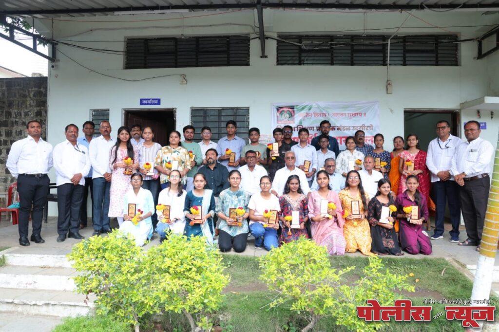 सत्कार कार्यक्रमातून विद्यार्थ्यांना अधिक अभ्यास करण्याची प्रेरणा मिळते - पृथ्वीराज पाटील एकंबेकर