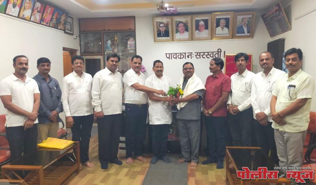 मारोती कसाब यांच्या 'रातंदिन असे' काव्यसंग्रहाचा एमजीएम विद्यापीठाच्या अभ्यासक्रमात समावेश