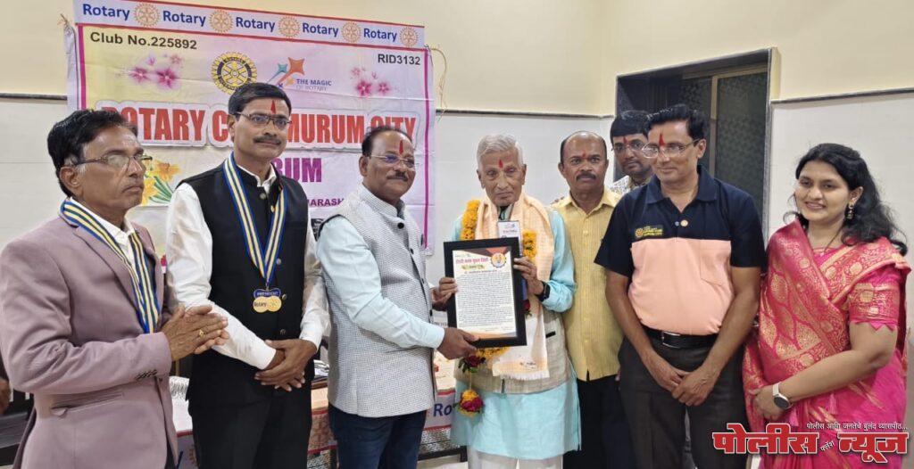 आई-वडिलांनंतर सर्वात महत्त्वाचे स्थान डॉक्टरांचे - प्रदिप मुंडे