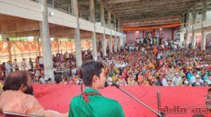 भक्ती स्थळावर भक्तांची मदियाली सन्मार्ग दाखवणारा गुरु देवा पेक्षाही श्रेष्ठ- राजशेखर गुरु शिवलिंग शिवाचार्य भक्ती स्थळावर भक्तांचा मेळा