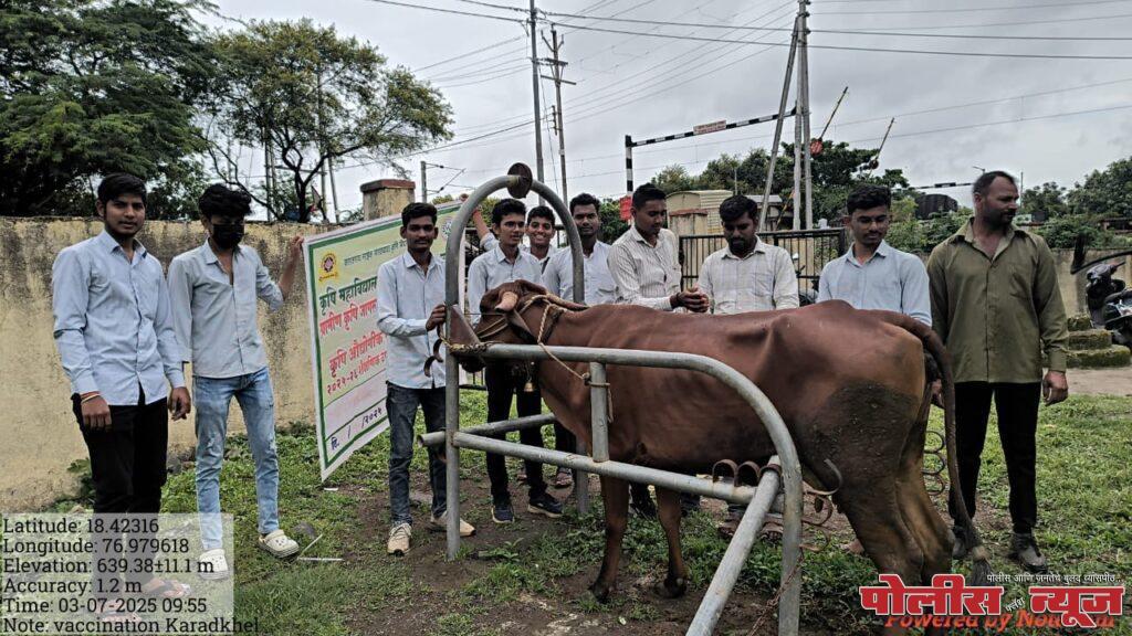 कृषीदुतांमार्फत हेर व करडखेल येथे जनावरांचे लंपी आजाराचे लसीकरण संपन्न