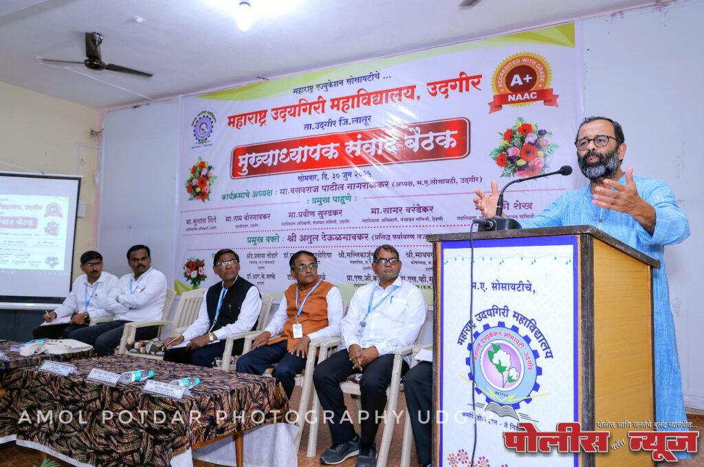 आई-वडिलांनी विद्यार्थ्यांचे मालक न होता पालक बनावे- देऊळगावकर