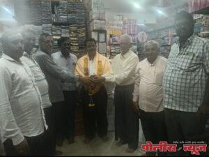 समाजसेवक डॉ शरद तेलगाने यांचा उदयगिरी कापड मार्केट गृहनिर्माण सोसायटीच्या वतीने सत्कार