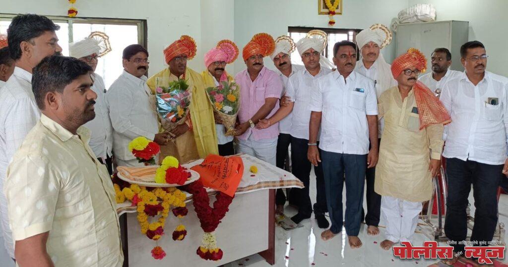 बसवेश्वर पतसंस्थेच्या चेअरमनपदी शिवशरण वरनाळे तर व्हाईस चेअरमनपदी शरणप्पा मुदकन्ना यांची बिनविरोध निवड