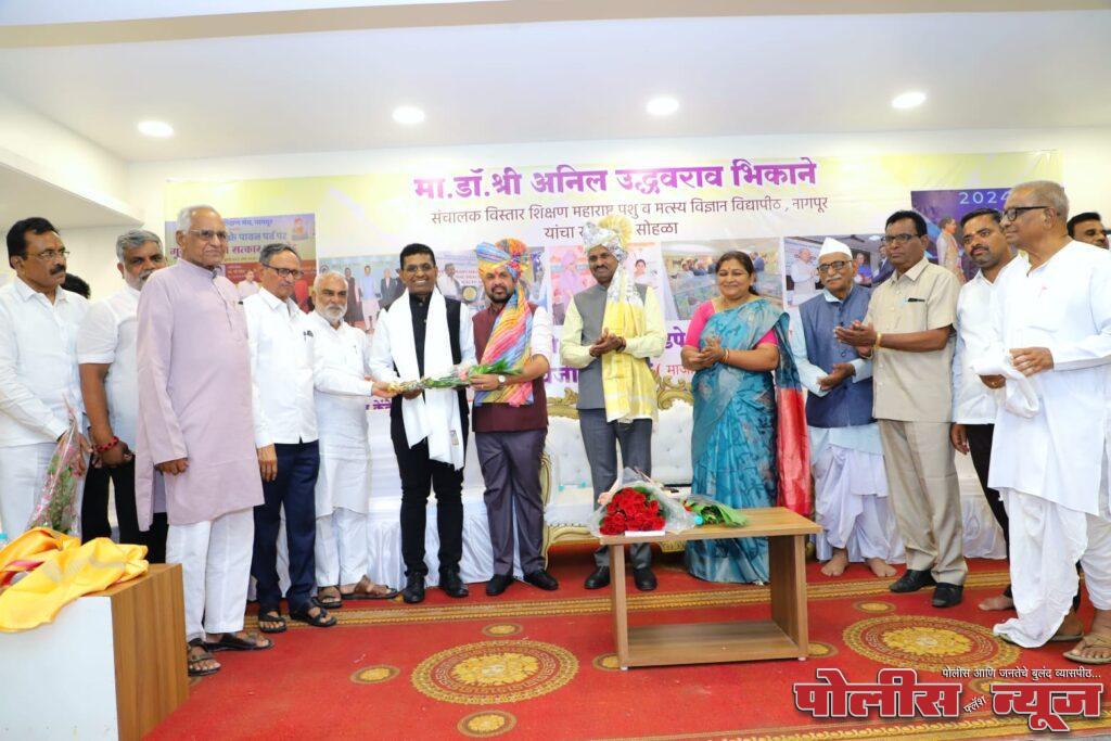 सेवाभावी कार्यकर्त्यांचा सत्कार.