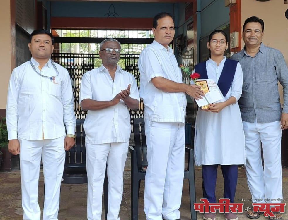 साहित्यरत्न अण्णाभाऊ साठे जयंती निमित्त चित्रकला स्पर्धा व रांगोळी स्पर्धेत शास्त्री विद्यालयाचे यश