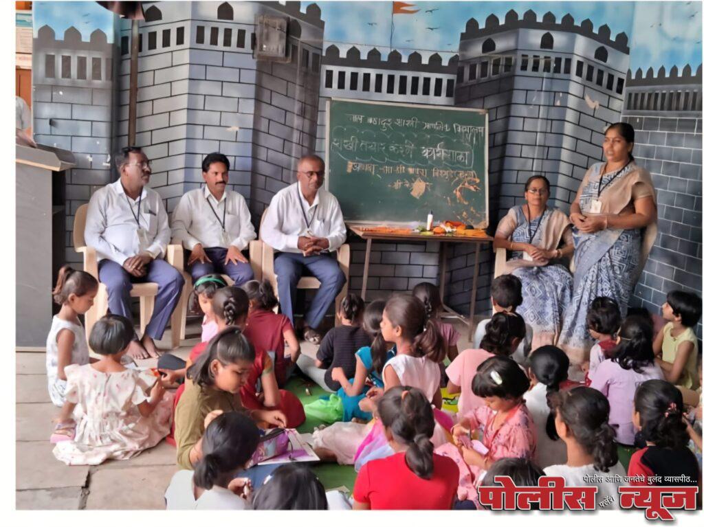 लालबहादुर शास्त्री प्राथमिक शाळेत रक्षाबंधन निमित्त राखी बनवणे कार्यशाळा संपन्न.