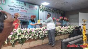 धनराज तौर पाटील यांचा उत्कृष्ट पोलीस पाटील पुरस्काराने गौरव