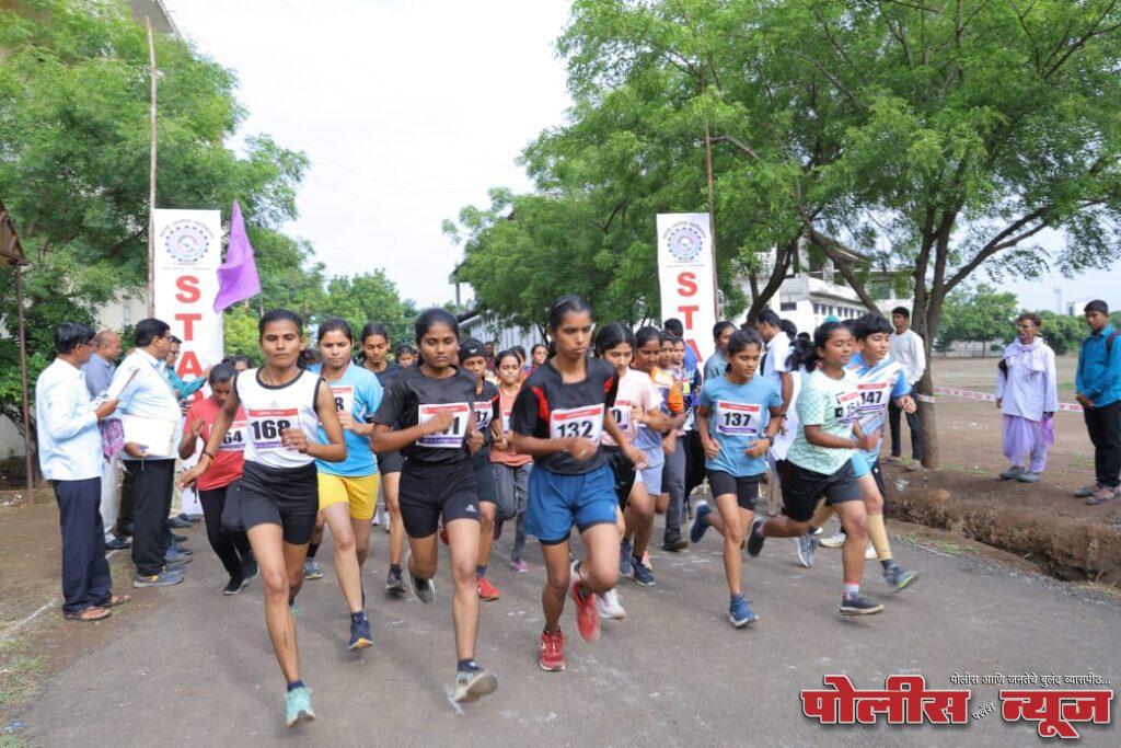 उदयगिरीत आंतर महाविद्यालयीन क्रॉस कंट्री स्पर्धा संपन्न