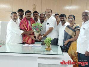 उपविभागीय अधिकारी सुशांत शिंदे यांनचा सत्कार