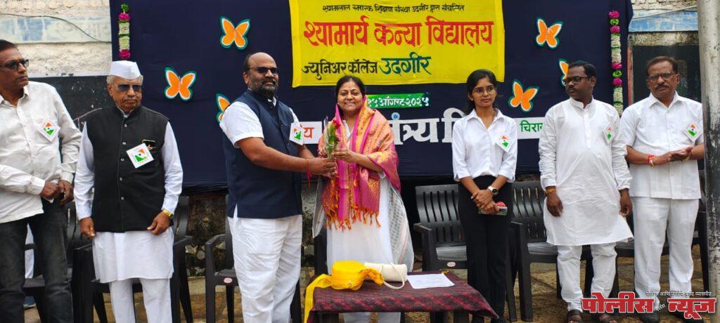 श्यामार्य कन्या विद्यालयात 15 ऑगस्ट स्वातंत्र दिन उत्साहात साजरा