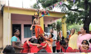 तिवटग्याळ जिल्हा परिषद प्राथमिक शाळेच्या वतीने श्रीकृष्ण जन्माष्टमी दहीहंडीचा उत्सव संपन्न
