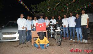 घरफोडीच्या गुन्ह्यातील आरोपीला 7 लाख 60 हजार रुपयाच्या सोन्याचे दागिने व वाहनासह अटक.