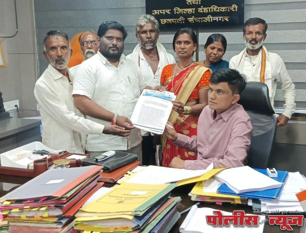 सर्व सरकारी अधिकारी, कर्मचारी यांच्या गळ्यात ओळख पत्र बंधनकारक करणे आवश्यक ; बीआरएसपी ची मागणी