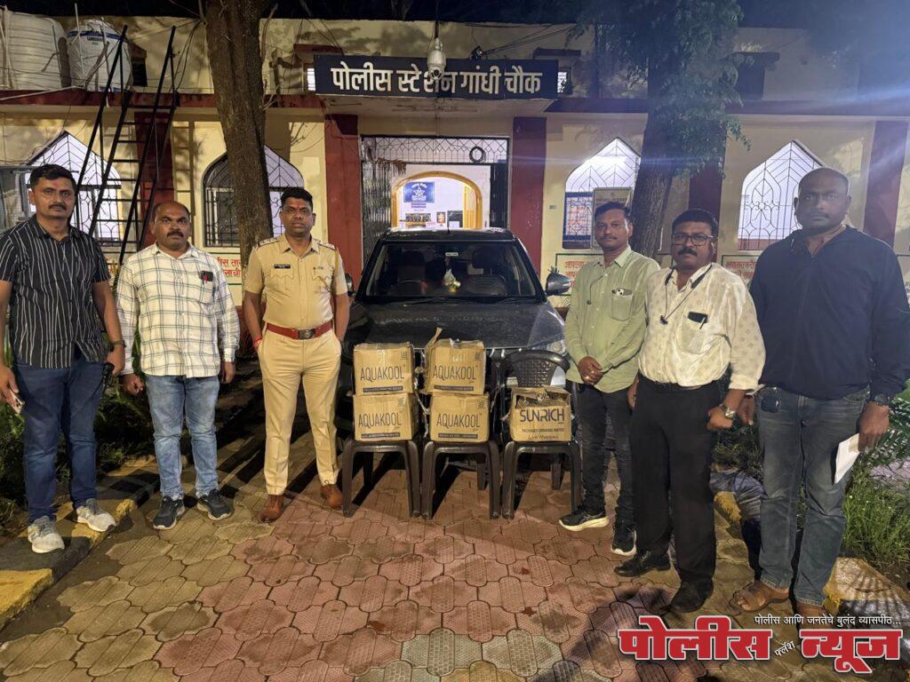 अवैध दारू वाहतूक करणाऱ्या व्यक्ती विरोधात गुन्हा दाखल. गांधी चौक पोलीस ठाण्याची कारवाई.