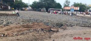 अहमदपूर बस स्थानक नूतनीकरण: निकृष्ट कामामुळे प्रवाशांचे हाल;आगार प्रमुखांचे दुर्लक्ष गौडबंगालचा संशय