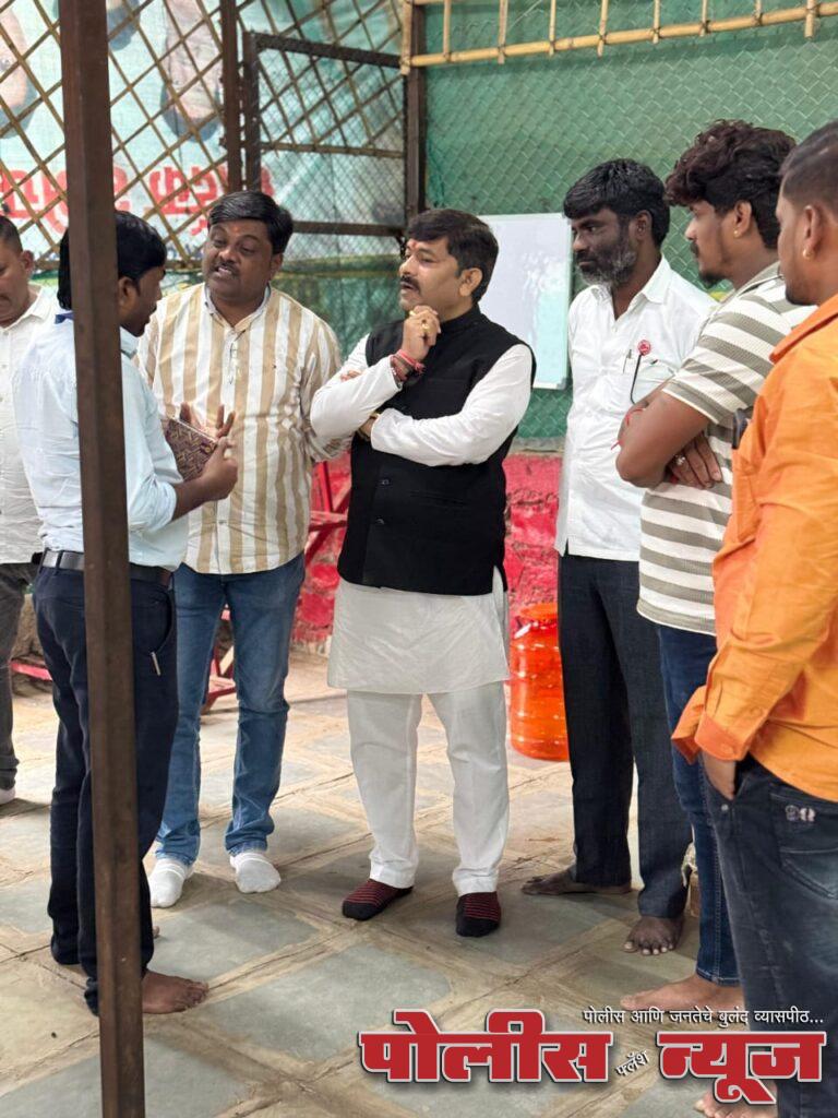 अनाथांचा नाथ श्री राधाकृष्ण फाउंडेशनचे "आकाश साळुंखे "