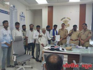 विविध सामाजिक संघटनांच्या वतीने माजी उपनगराध्यक्ष सुधीर भोसले यांच्यावर गुन्हा दाखल करण्याची मागणी.