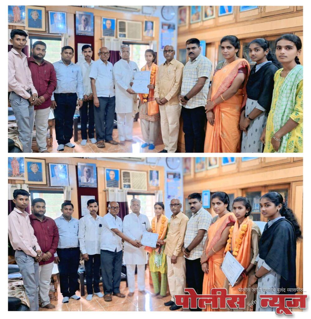 महात्मा गांधी महाविद्यालयाच्या भूगोल विभागाचे विद्यापीठात 'वर्चस्व'; प्रथम, द्वितीय, तृतीय क्रमांकावर महाविद्यालयाचे विद्यार्थी