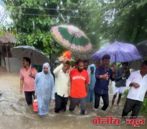 थोडगा येथील पूरपरिस्थितीची पाहणी; शिवसेना जिल्हाप्रमुख बालाजी रेड्डींचा प्रशासनाला मदतीसाठी अल्टिमेटम