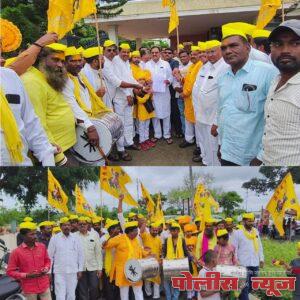 "धनगर समाजाला न्याय मिळवून देण्यासाठी मी कटिबद्ध" - सहकार मंत्री बाबासाहेब पाटील​आरक्षणाच्या मागणीसाठी शिरूर ताजबंद येथे धनगर समाजाचे 'ढोल बजाओ' आंदोलन