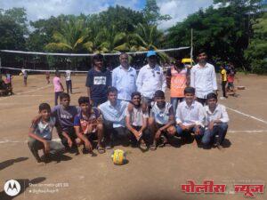 कनिष्ठ महाविद्यालयातील मुलांचा संघ व्हॉलिबॉल स्पर्धेत प्रथम.