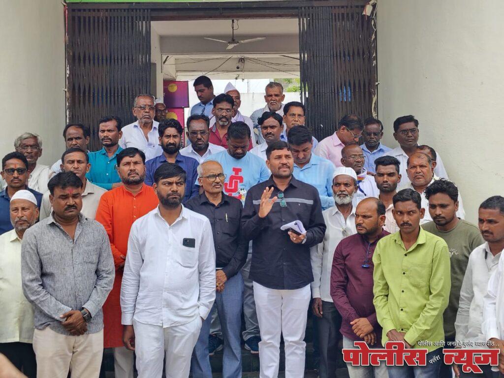 सरन्यायाधीश भूषण गवई यांच्यावरील हल्ल्याच्या निषेधार्थ अहमदपूर येथे धरणे निदर्शने..