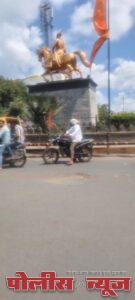 राष्ट्रीय महामार्गावरील पडलेल्या खड्यामध्ये रिपाइं बेशरमाची झाडे लावून निषेध करणार