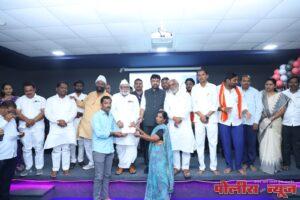 मतदार संघातील पुरग्रस्तांना अभय भुतडा फाउंडेशनची भरीव मदत : माजी मंत्री आ.संजय बनसोडे