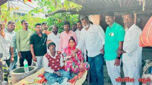 वाढवणा पाटी व्हाट्सअप ग्रुपच उपक्रम, संकटात सापडलेल्या व्यक्तीला तातडीने आर्थिक मदत